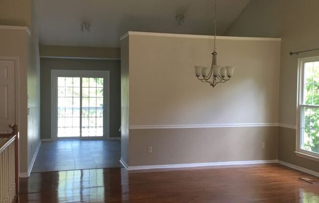 Prime location- Hermitage Home