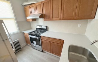 2 beds, 1 bath, 850 sqft, $2,600, Unit 2