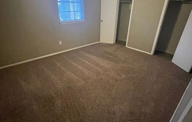 1 bed, 1 bath, 592 sqft, $695, Unit 113W