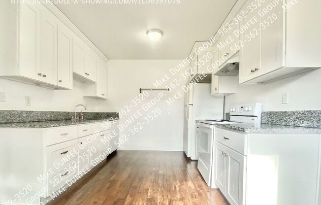 1021 ROSEWELL AVE