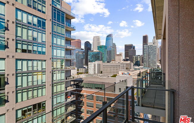 1 bed, 1 bath, 1,030 sqft, $2,995, Unit 1205