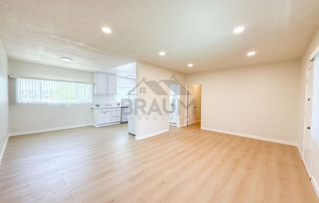 13129 OXNARD ST.