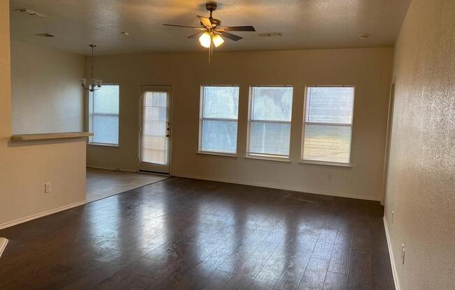 8645 ARCADIA PARK