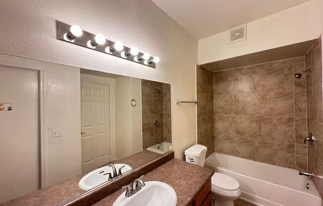 2 beds, 2 baths, $1,550, Unit #1130