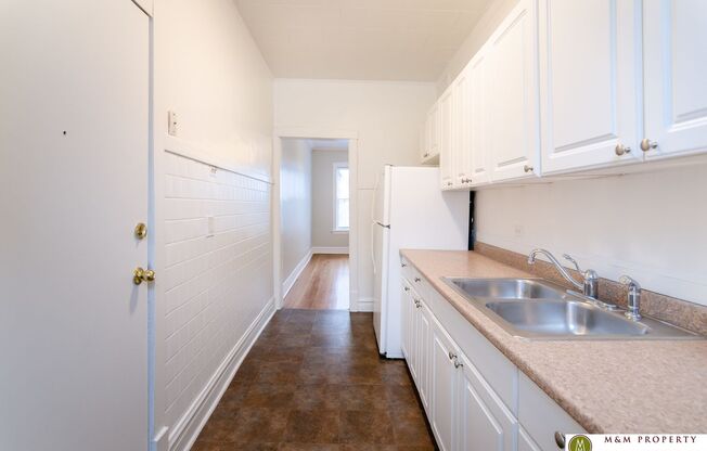 1 bed, 1 bath, 575 sqft, $1,325, Unit 744-48