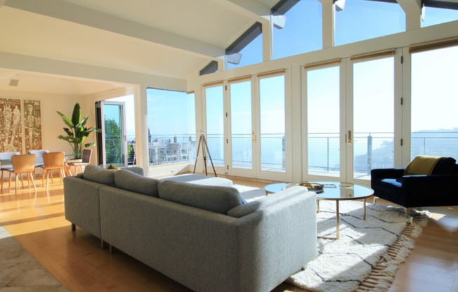 Beautiful Home w/ Stunning Views from Every Room for Monthly Rental