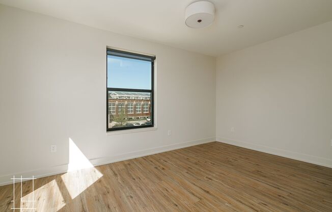 2 beds, 2 baths, $1,750, Unit 1050 N 4th St. Apt. 201