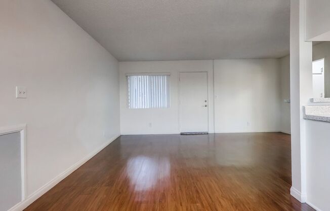1 bed, 1 bath, 613 sqft, $2,145, Unit 31-D