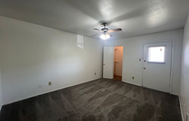 2 beds, 2 baths, 1,000 sqft, $1,275, Unit 812
