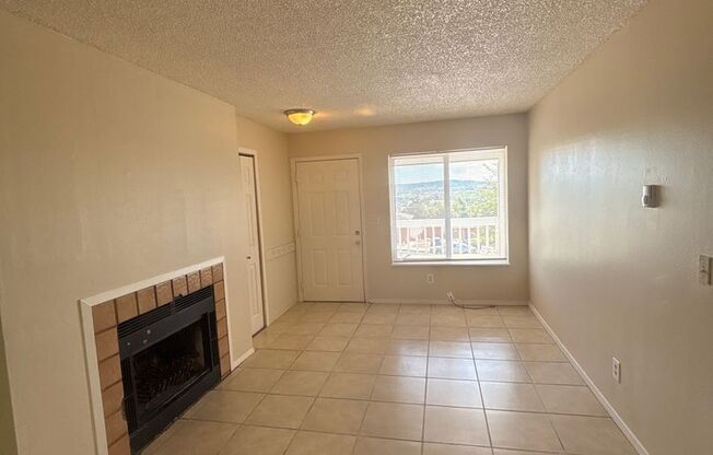 2906 Straus Lane | Spacious 2 Bed / 1 Bath Apartments in Central Colorado Springs Location!