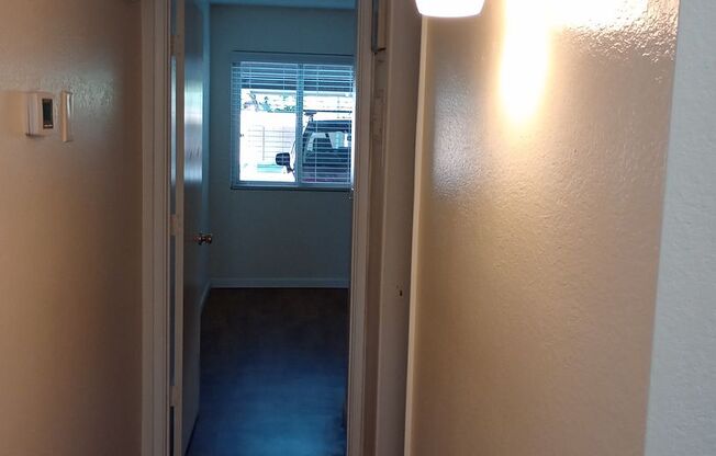 1 bed, 1 bath, 525 sqft, $949, Unit 151