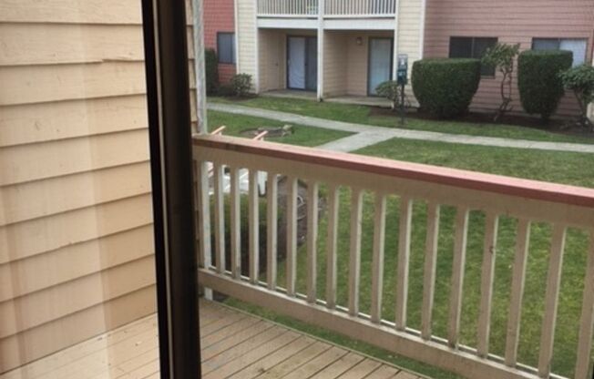 1 bed, 1 bath, 780 sqft, $1,810, Unit M204
