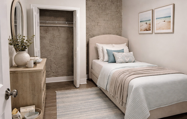 2 beds, 2 baths, 950 sqft, $2,400, Unit 320