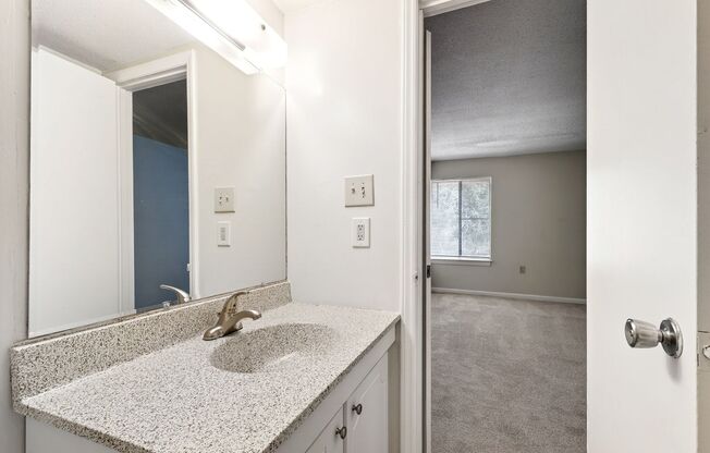 2 beds, 1.5 baths, $1,100, Unit Unit C-305