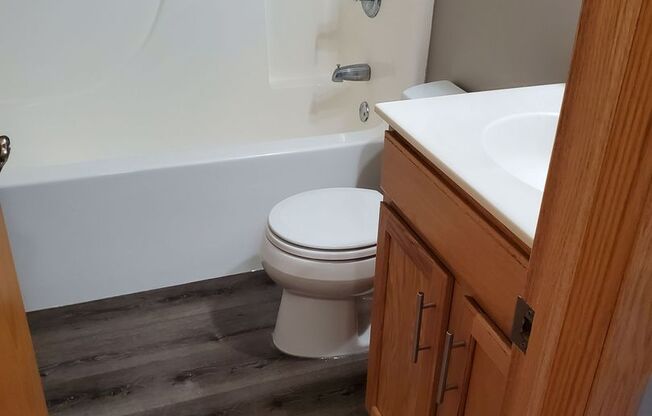 2 beds, 1.5 baths, 1,080 sqft, $1,795, Unit 3246