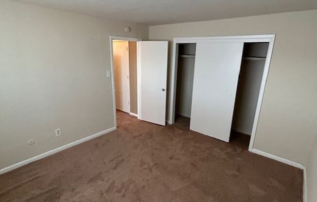 1 bed, 1 bath, 550 sqft, $1,250, Unit H09