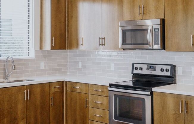 2 beds, 2 baths, 1,085 sqft, $2,110, Unit R102