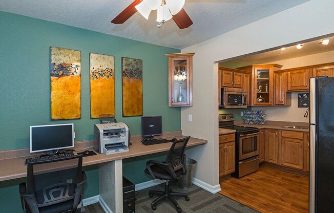 2 beds, 1 bath, 877 sqft, $1,225, Unit 158-C