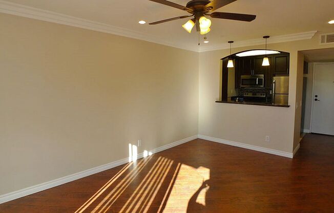 1 bed, 1 bath, 650 sqft, $2,095, Unit 212
