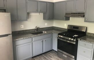 2 beds, 1 bath, $1,095