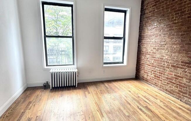 509 E 81 ST