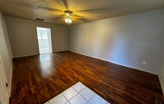 3 beds, 1 bath, $1,250