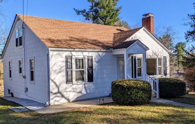 Beautiful Asheville Rental in the Malvern Hills Neighborhood!