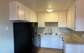 2 beds, 1 bath, $1,400, Unit Unit 07