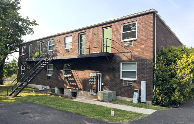 Mount Vernon St E 100