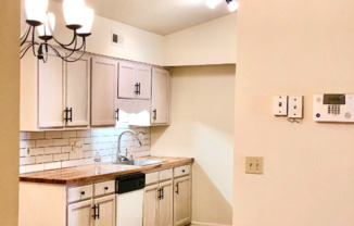 803 MOULTRIE CT