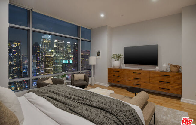 2 beds, 3 baths, 1,700 sqft, $10,500, Unit 38K