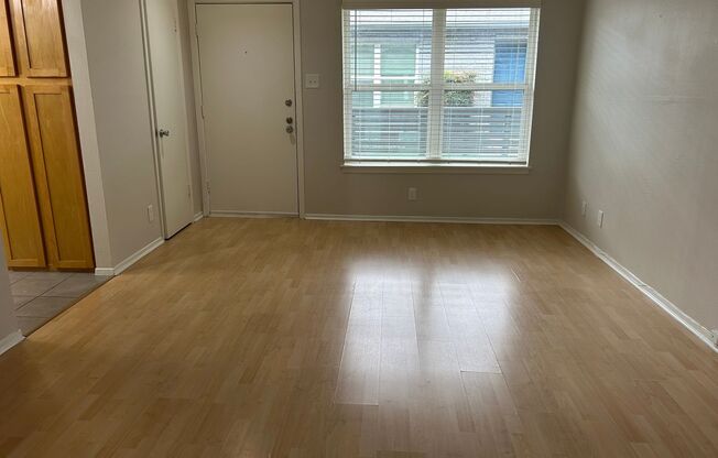 Studio, 1 bath, 400 sqft, $1,034, Unit ABB-2-121