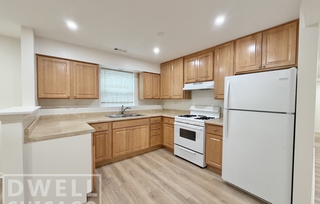 1411 EMERSON