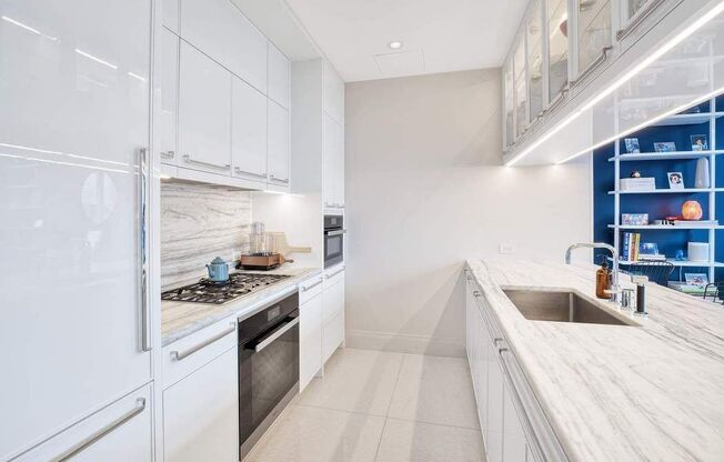 3 beds, 3 baths, 1,938 sqft, $20,000, Unit 27C