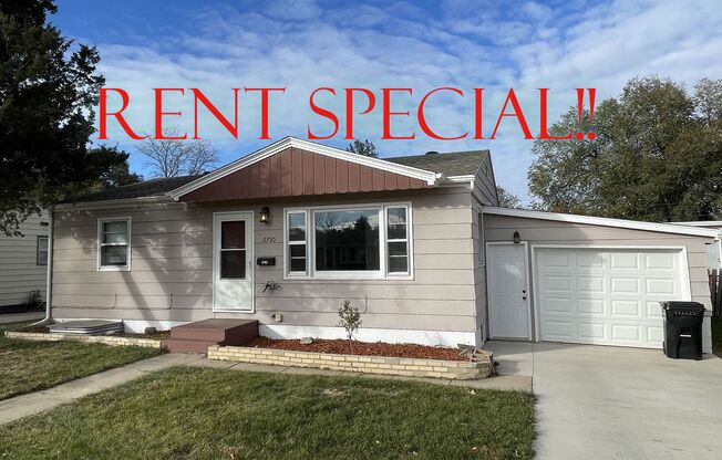 ~ RENT SPECIAL ~ HOLIDAY MERRINESS ~ Spacious 3-Bedroom, 2-Bathroom Home – West Side Location