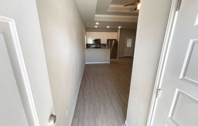 **$200 Amazon Gift Card to tenant after move-in if apply by 9/30/24** Modern Open Floor Plan Duplex in Seguin! Right at Texas Lutheran University! Easy access to IH-10, San Antonio, New Braunfels!