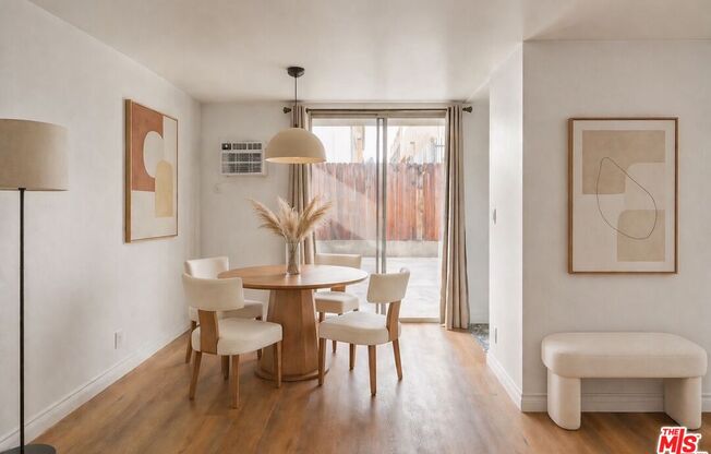4255 W 5 ST