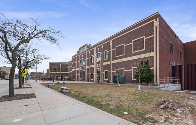 City Center Lofts (CCL)