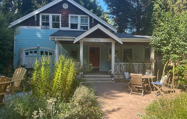 Gorgeous Maple Leaf Property - Huge Yard and Lots of Parking