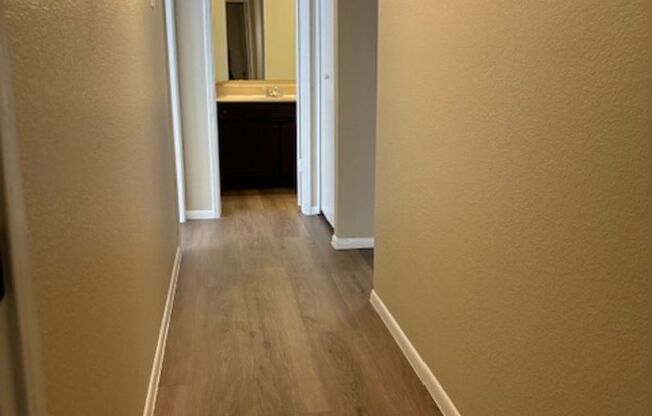 2 beds, 1 bath, 830 sqft, $1,349, Unit 140