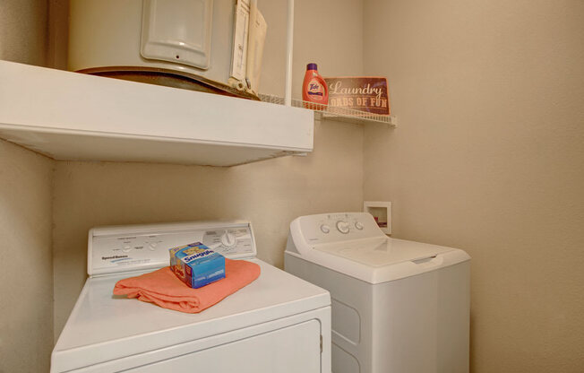 Woodland Park Laundry Room