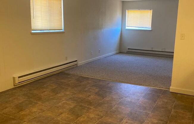 3 beds, 1 bath, 1,200 sqft, $750, Unit D