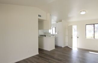 Remodeled 2 bed/2 bath condo for rent in Riverside!