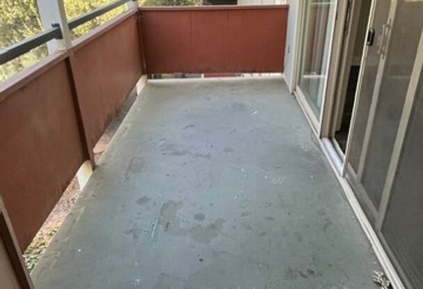2 beds, 1 bath, 980 sqft, $1,545, Unit 351