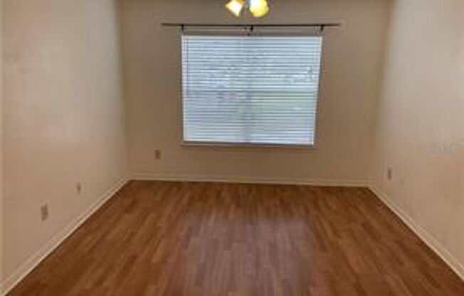 2 beds, 2 baths, $1,575