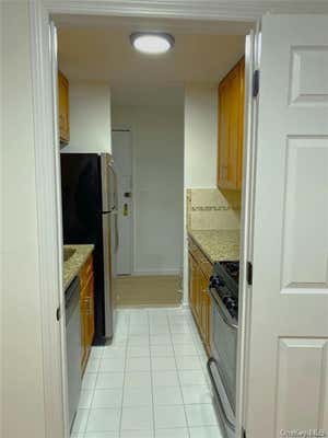 1 bed, 1 bath, 800 sqft, $2,100, Unit 3H