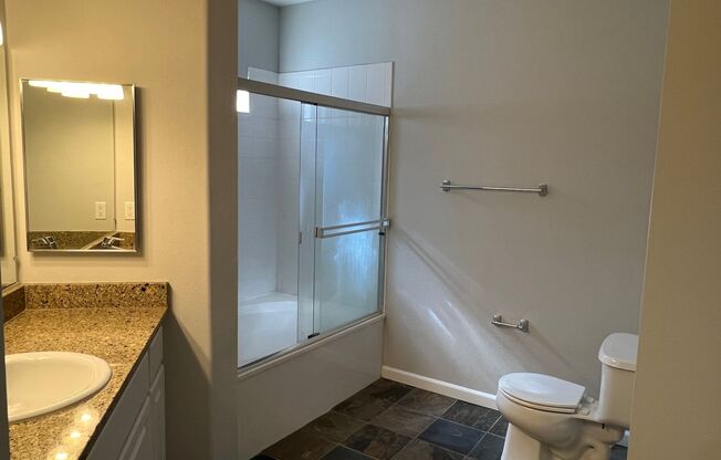 2 beds, 2 baths, $2,275, Unit # 5523