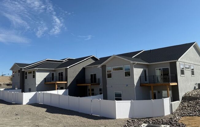 585 N Grand Falls Ct
