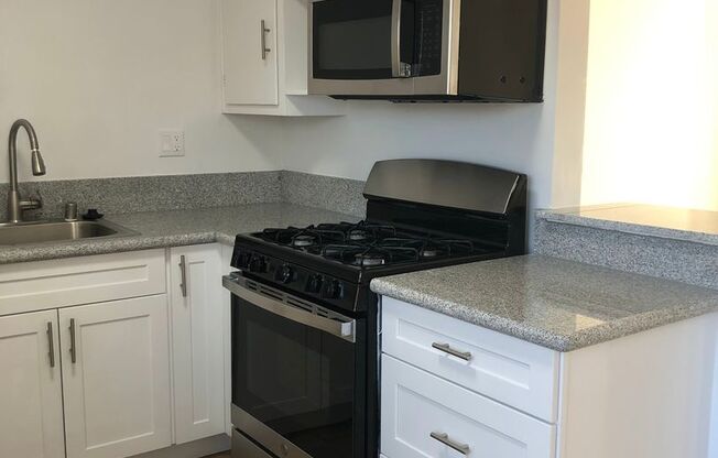 1 bed, 1 bath, 475 sqft, $2,025, Unit 009#C20