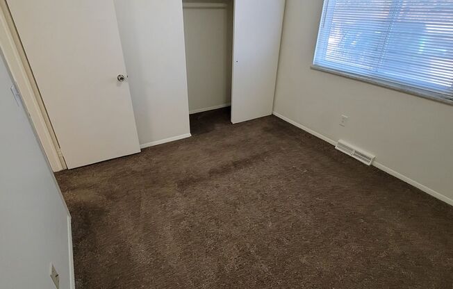 2 beds, 1 bath, 600 sqft, $825, Unit 15A